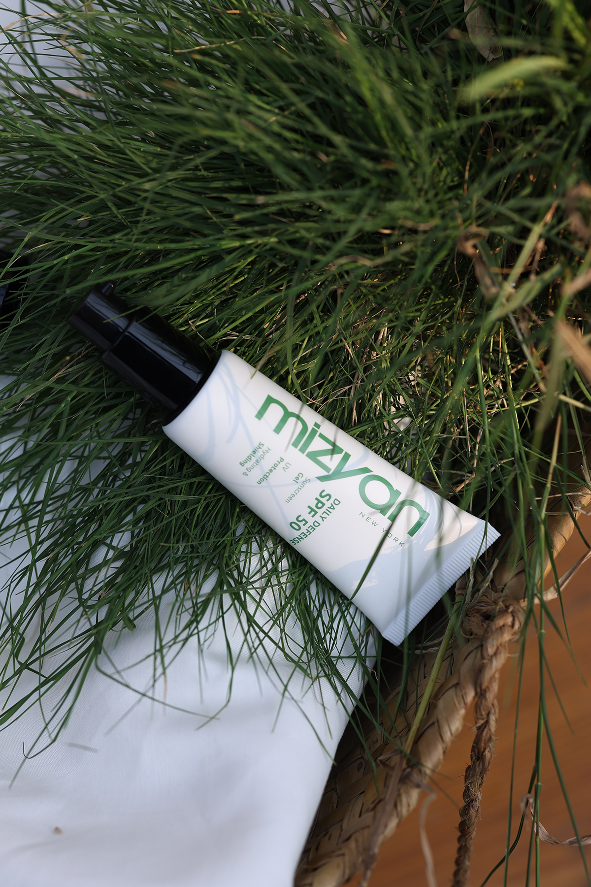 Mizyan New York Daily Defence Sun Screen Gel