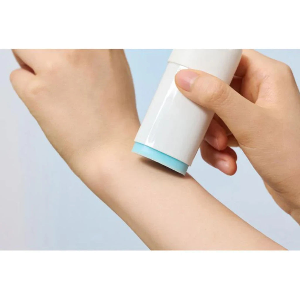 Skin1004 Hyalu-Cica Silky-fit Sun Stick SPF50++++